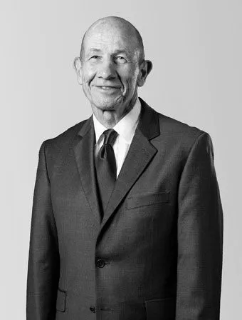 mike-holmes-portrait