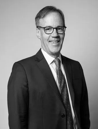 christopher-smart-bw2