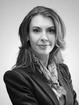 laura-bw